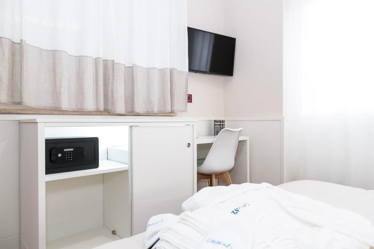 Hotel Emma 12 Rzym Zewnętrze zdjęcie
