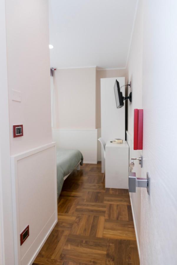 Hotel Emma 12 Rzym Zewnętrze zdjęcie