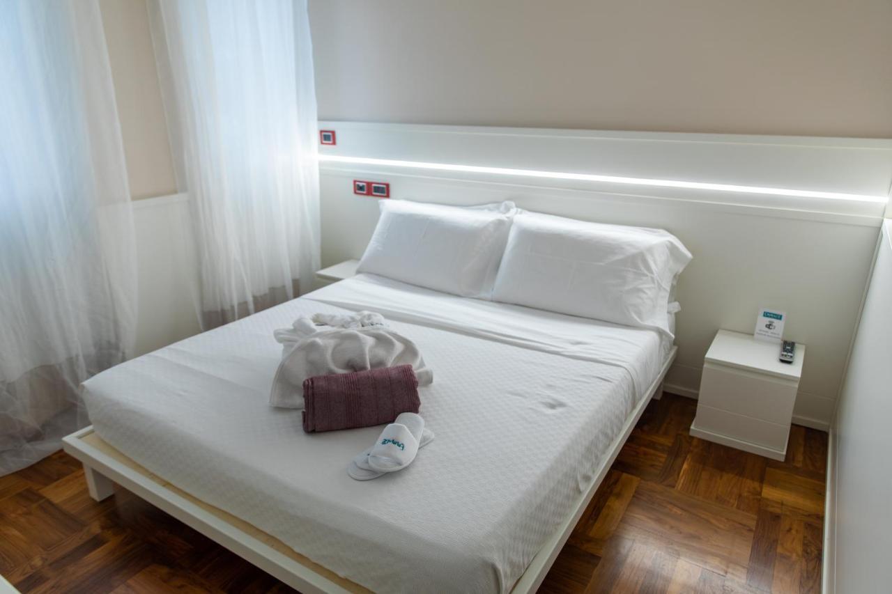 Hotel Emma 12 Rzym Zewnętrze zdjęcie