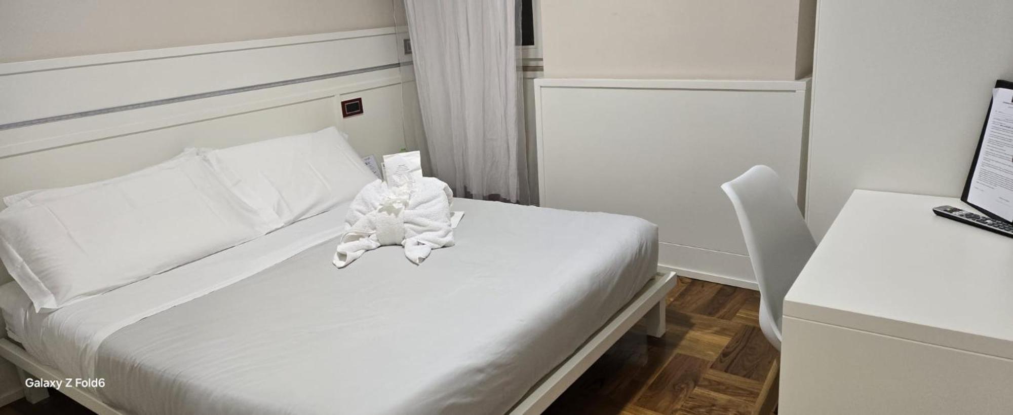 Hotel Emma 12 Rzym Zewnętrze zdjęcie